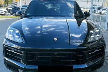 Porsche Cayenne din 2025 - oferta POR144746