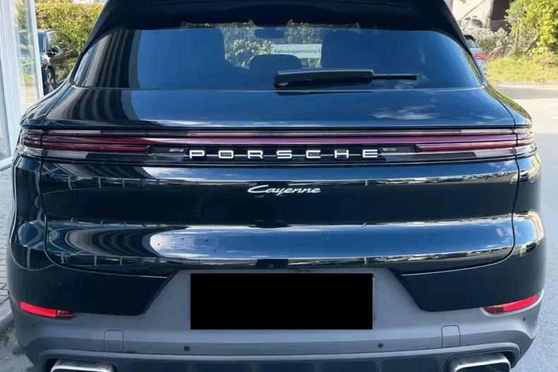 Porsche Cayenne din 2025 cu 8.311 km - oferta POR144746 - foto 3