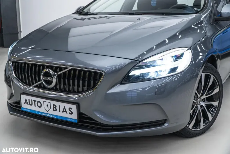 Volvo V40 din 2020 cu 175.583 km - oferta VOL144750 - foto 10