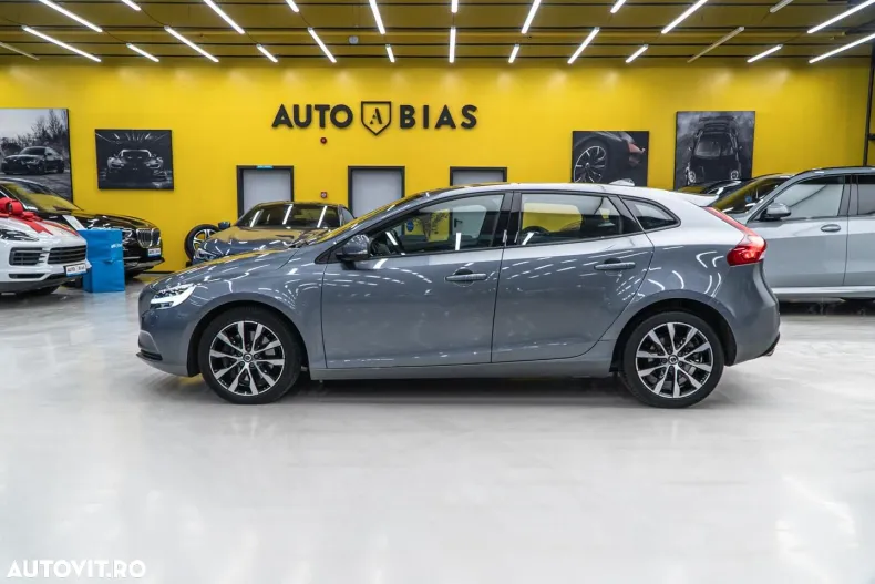 Volvo V40 din 2020 cu 175.583 km - oferta VOL144750 - foto 16