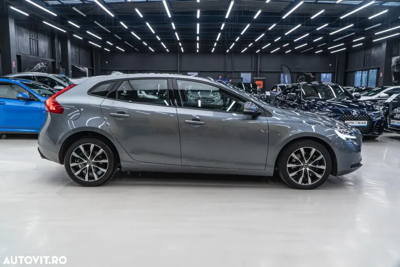 Volvo V40 din 2020 cu 175.583 km - oferta VOL144750 - foto 19