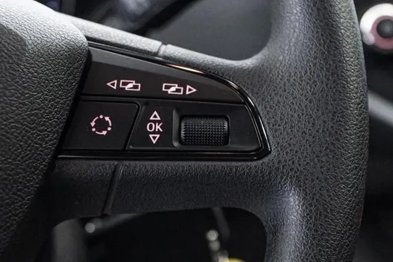 Seat Arona din 2021 cu 44.000 km - oferta SEA144754 - foto 21