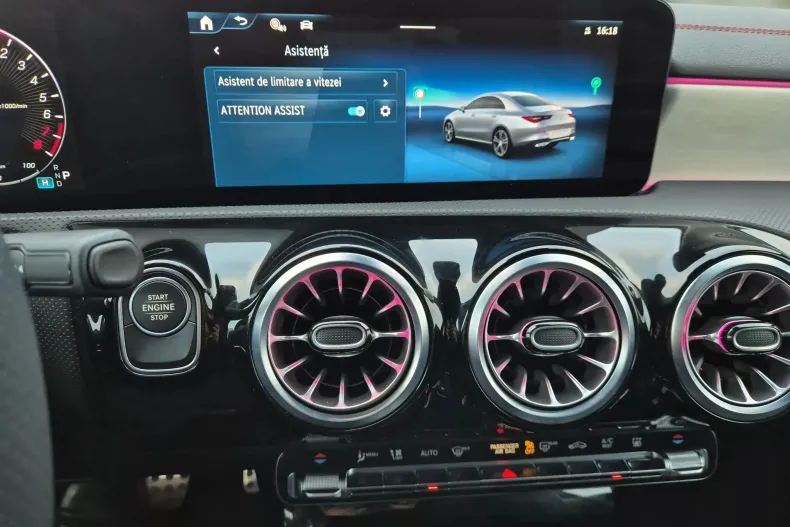 Mercedes-Benz CLA din 2024 cu 10.660 km - oferta MER144770 - foto 17