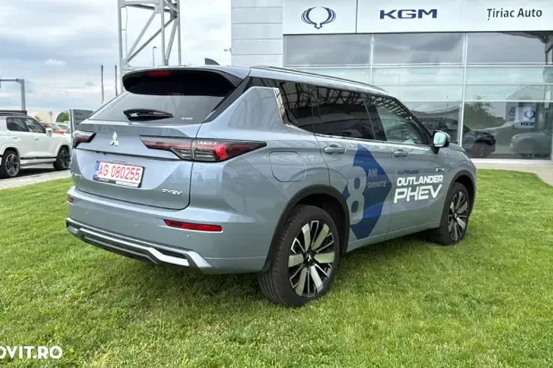 Mitsubishi Outlander din 2025 cu 250 km - oferta MIT144771 - foto 5
