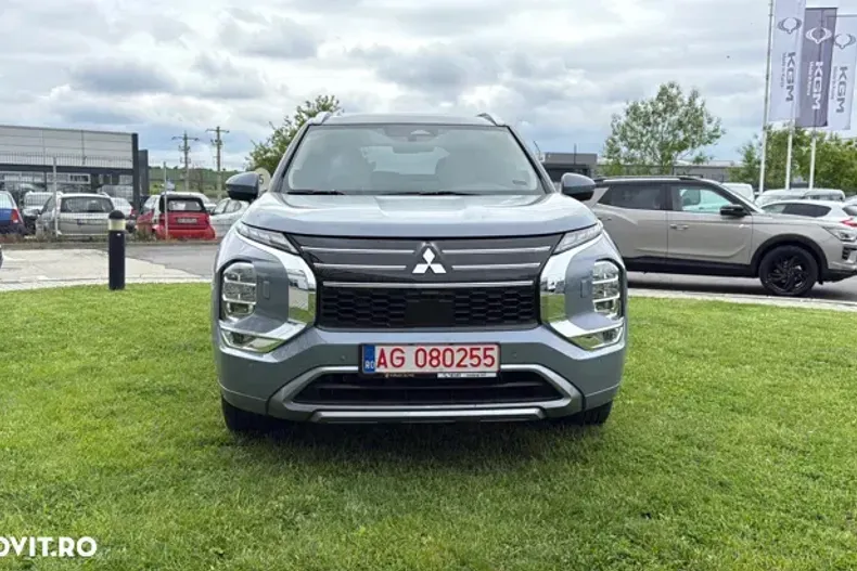 Mitsubishi Outlander din 2025 cu 250 km - oferta MIT144771 - foto 8