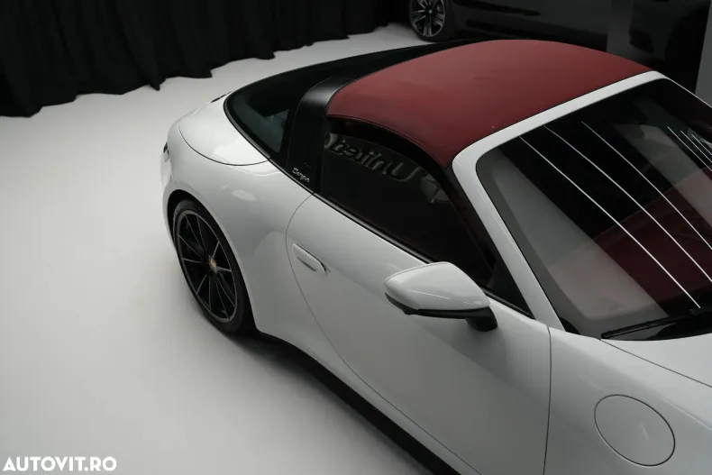 Porsche 911 din 2022 cu 31 km - oferta POR144784 - foto 3