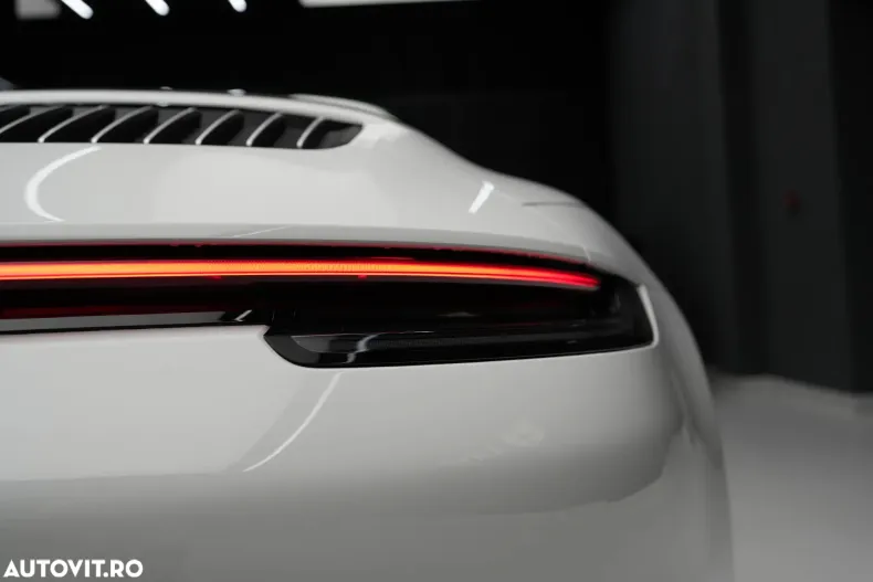 Porsche 911 din 2022 cu 31 km - oferta POR144784 - foto 13