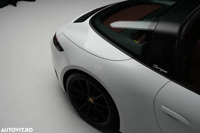 Porsche 911 din 2022 cu 31 km - oferta POR144784 - foto 34