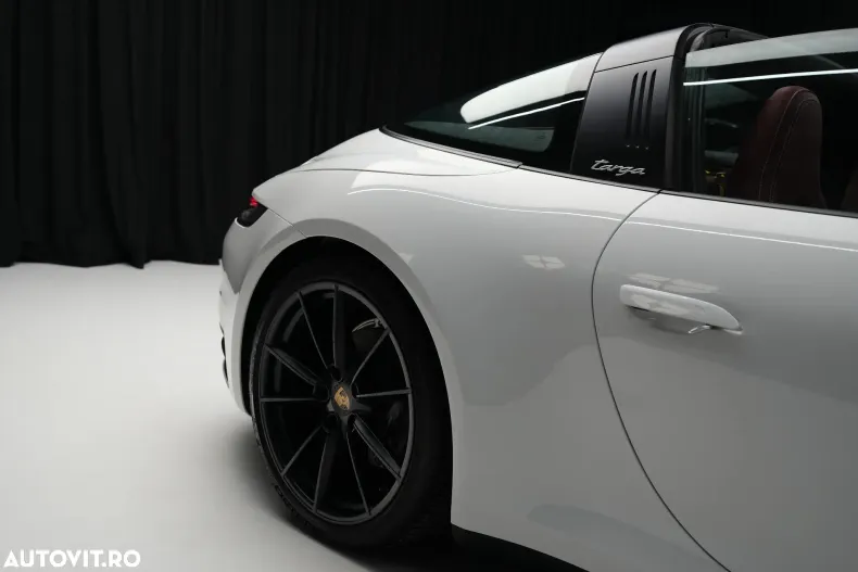 Porsche 911 din 2022 cu 31 km - oferta POR144784 - foto 36