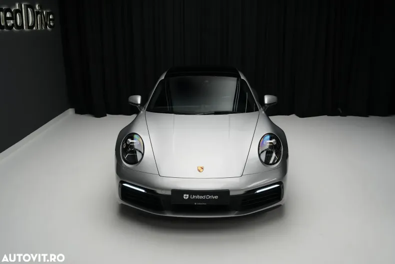 Porsche 911 din 2022 cu 46.600 km - oferta POR144785 - foto 4