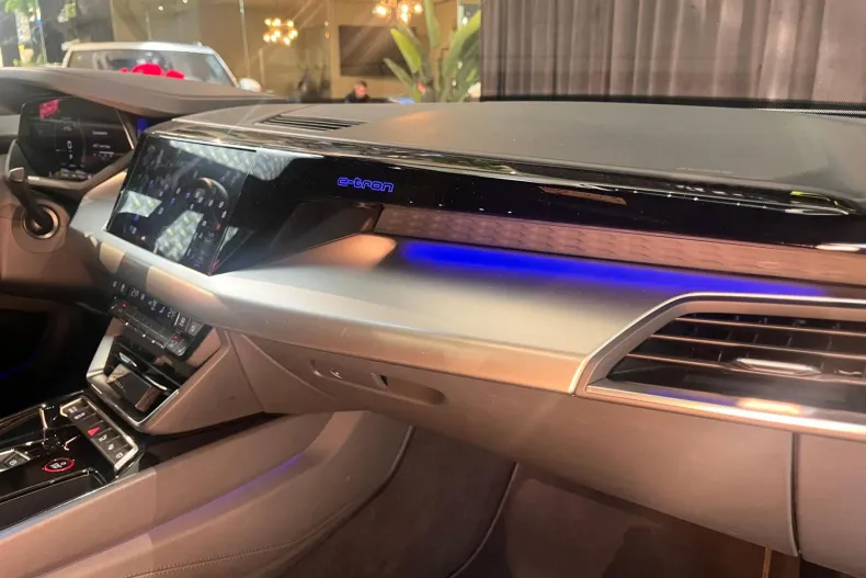 Audi e-tron GT din 2022 cu 65.900 km - oferta AUD144788 - foto 32