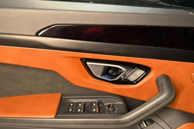 Lamborghini Urus din 2023 cu 44.000 km - oferta LAM144791 - foto 15