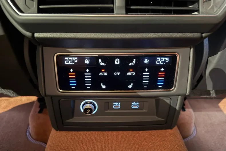 Lamborghini Urus din 2023 cu 44.000 km - oferta LAM144791 - foto 20