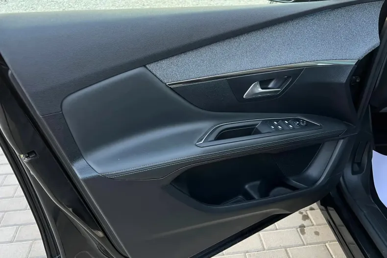 Peugeot 3008 din 2020 cu 118.631 km - oferta PEU144798 - foto 27