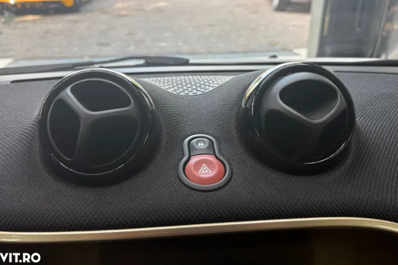 Smart ForTwo din 2022 cu 24.400 km - oferta SMA144807 - foto 16