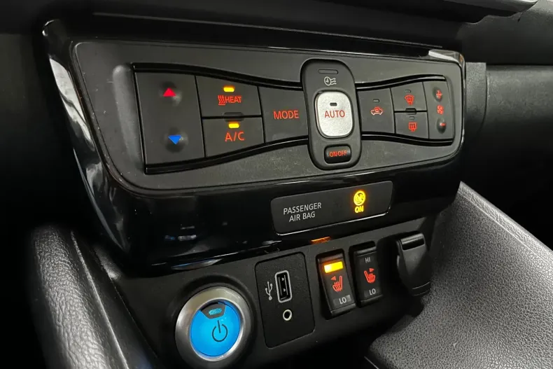 Nissan Leaf din 2020 cu 68.851 km - oferta NIS144809 - foto 12