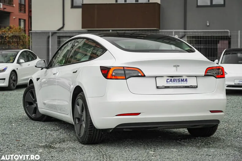 Tesla Model 3 din 2021 cu 54.600 km - oferta TES144821 - foto 2
