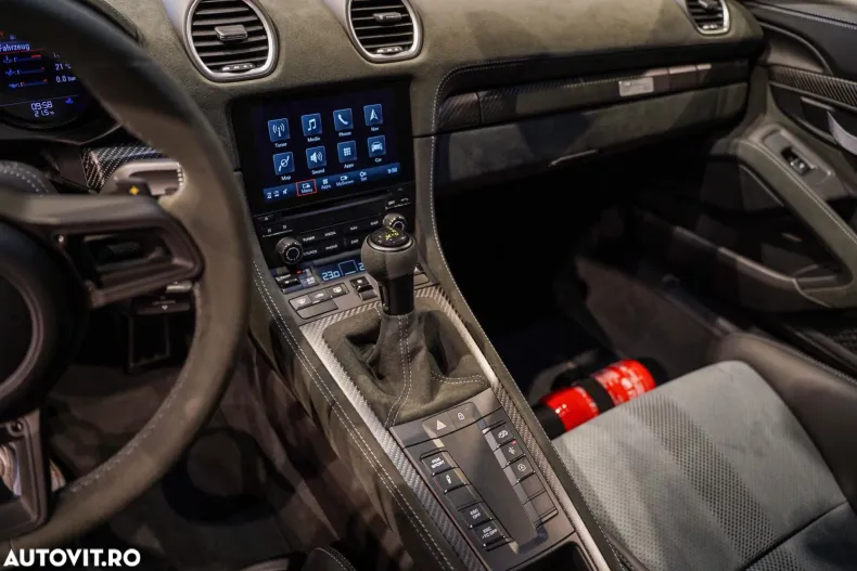 Porsche Cayman din 2023 cu 3.500 km - oferta POR144829 - foto 21