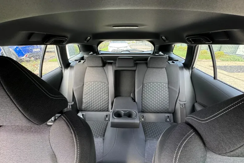 Toyota Corolla din 2025 cu 7 km - oferta TOY144838 - foto 20