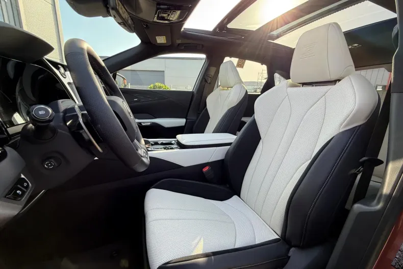 Lexus Seria RX din 2025 cu 10 km - oferta LEX144840 - foto 6