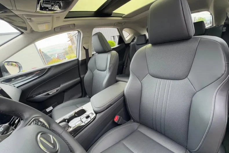 Lexus Seria NX din 2025 cu 2.500 km - oferta LEX144842 - foto 15