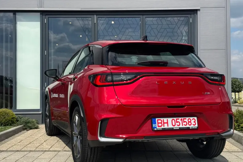Lexus LBX din 2024 cu 2.500 km - oferta LEX144844 - foto 7