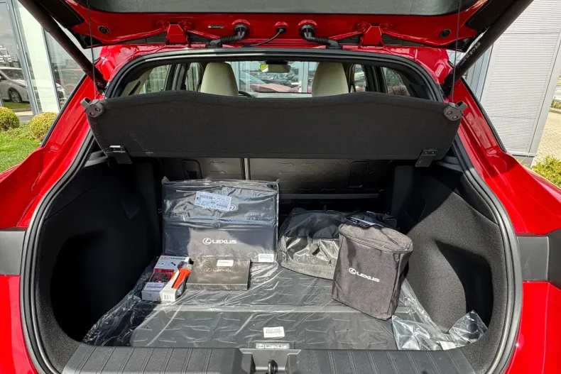 Lexus LBX din 2024 cu 2.500 km - oferta LEX144844 - foto 30