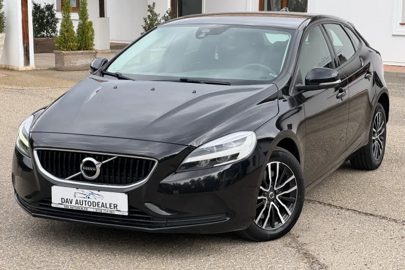 Volvo V40 din 2019 cu 170.900 km - oferta VOL144847 - foto 2