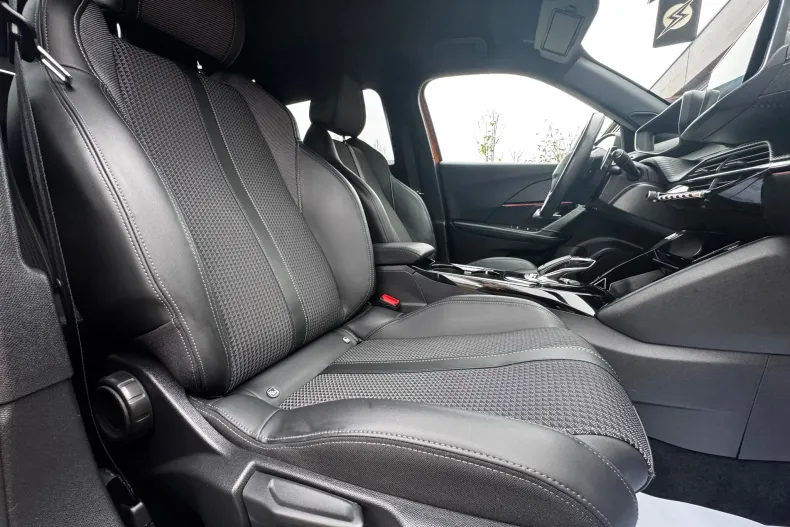 Peugeot 2008 din 2021 cu 140.700 km - oferta PEU144848 - foto 20