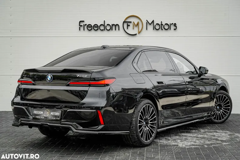 BMW Seria 7 din 2024 cu 4.800 km - oferta BMW144884 - foto 6