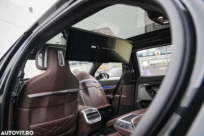 BMW Seria 7 din 2024 cu 4.800 km - oferta BMW144884 - foto 16