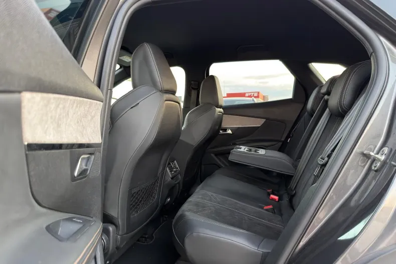 Peugeot 3008 din 2021 cu 117.373 km - oferta PEU144885 - foto 11