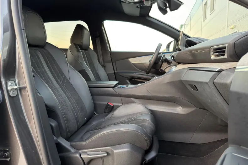 Peugeot 3008 din 2021 cu 117.373 km - oferta PEU144885 - foto 12