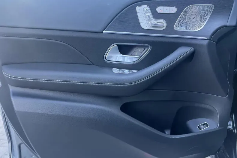 Mercedes-Benz GLE din 2024 cu 8.960 km - oferta MER144907 - foto 16