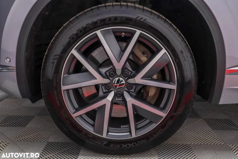 Volkswagen Touareg din 2021 cu 87.666 km - oferta VOL144916 - foto 16