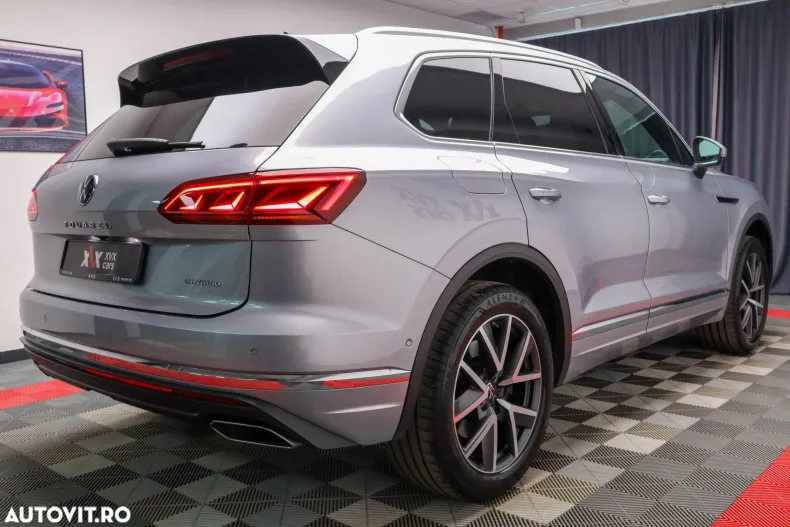 Volkswagen Touareg din 2021 cu 87.666 km - oferta VOL144916 - foto 19