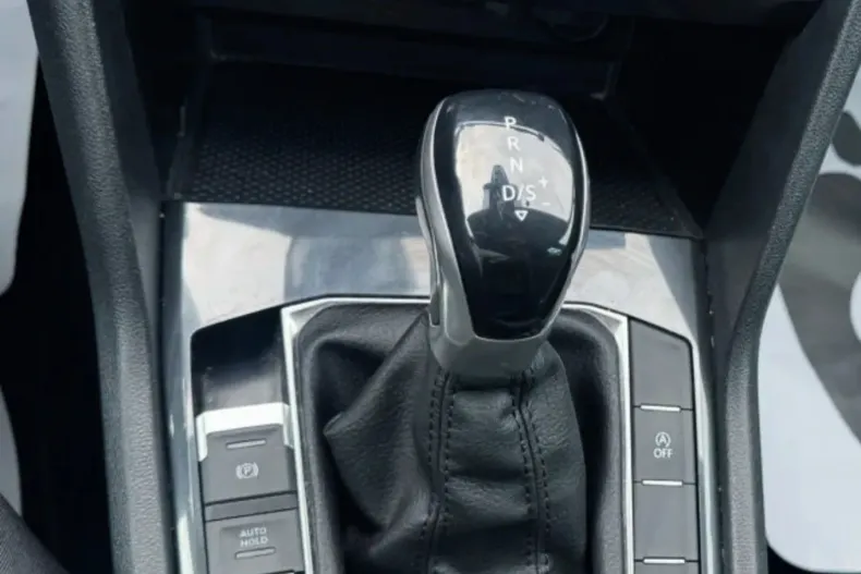 Volkswagen Tiguan din 2021 cu 173.766 km - oferta VOL144927 - foto 8