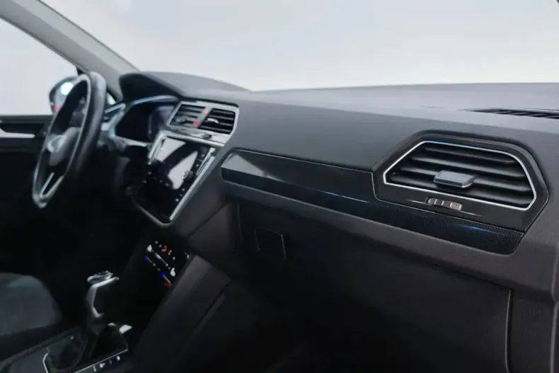 Volkswagen Tiguan din 2021 cu 110.529 km - oferta VOL144928 - foto 11