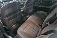 BMW Seria 7 din 2019 cu 71.129 km - oferta BMW144933 - foto 13