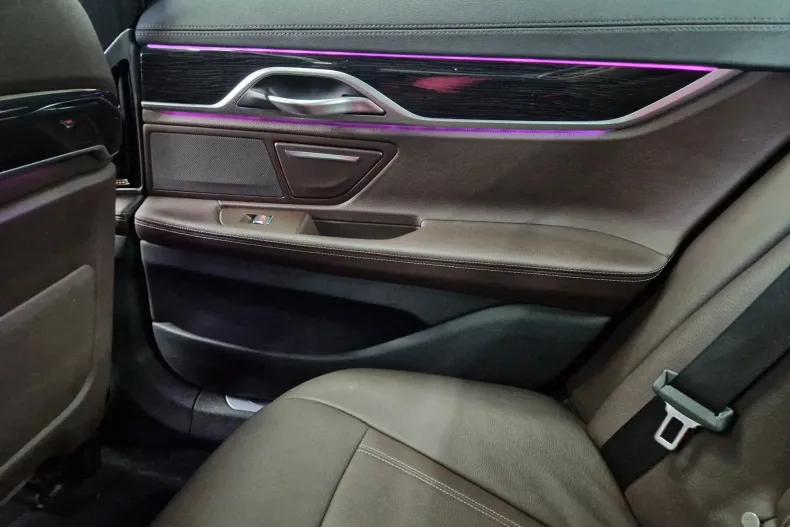 BMW Seria 7 din 2019 cu 71.129 km - oferta BMW144933 - foto 32