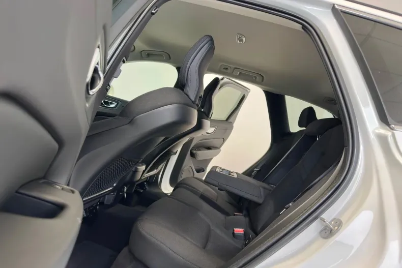 Volvo XC60 din 2022 cu 169.000 km - oferta VOL144945 - foto 8