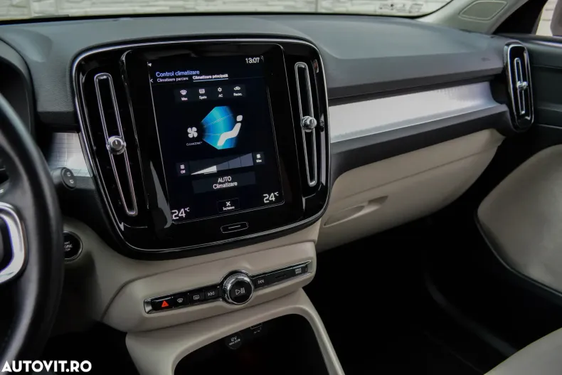 Volvo XC40 din 2021 cu 149.988 km - oferta VOL144951 - foto 39