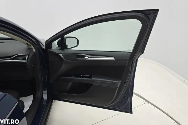 Ford Mondeo din 2020 cu 75.995 km - oferta FOR144973 - foto 18
