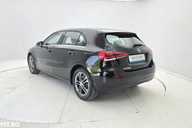 Mercedes-Benz A din 2020 cu 12.804 km - oferta MER144983 - foto 8