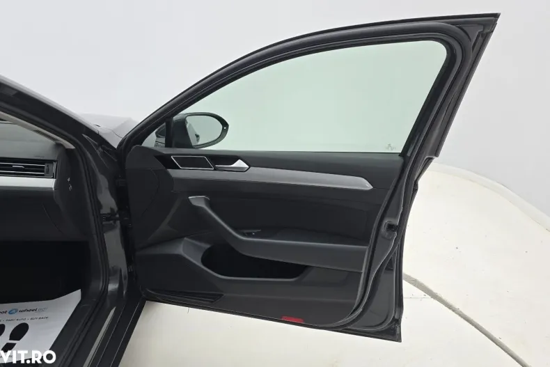 Volkswagen Passat din 2021 cu 129.484 km - oferta VOL145003 - foto 18