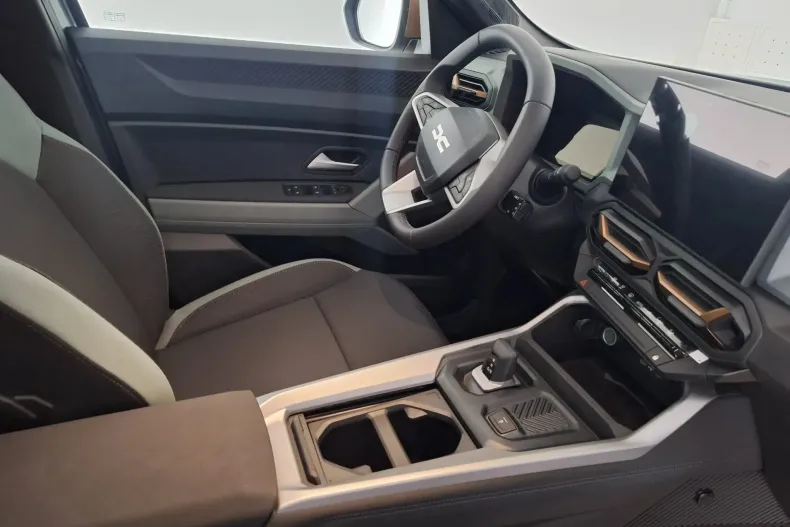 Dacia Bigster din 2025 cu 3 km - oferta DAC145020 - foto 12