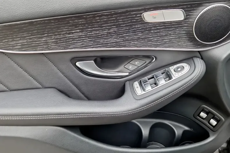 Mercedes-Benz GLC din 2021 cu 79.385 km - oferta MER145032 - foto 16