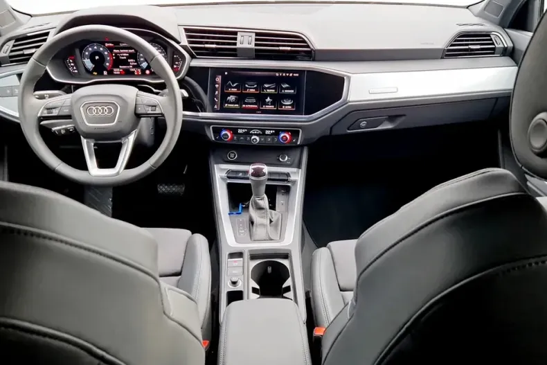 Audi Q3 din 2025 cu 5.232 km - oferta AUD145037 - foto 13