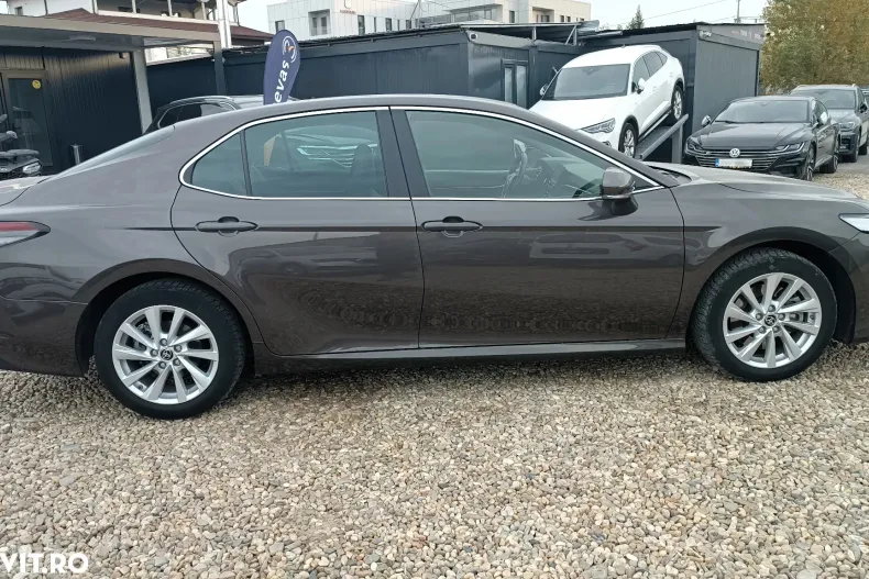 Toyota Camry din 2022 cu 125.468 km - oferta TOY145056 - foto 4