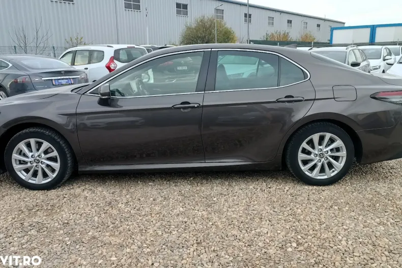 Toyota Camry din 2022 cu 125.468 km - oferta TOY145056 - foto 8